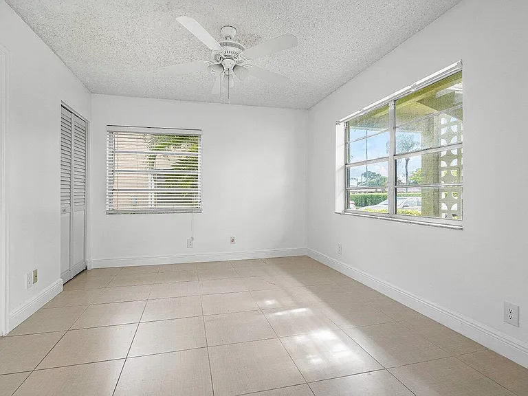 1021 Flame Vine Ave — Photo 13