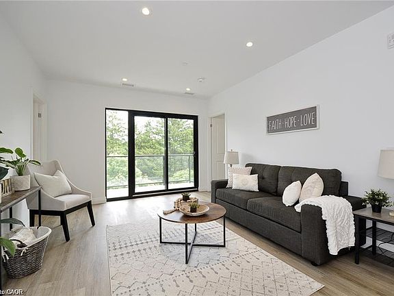 5th image of 525 New Dundee Rd #409