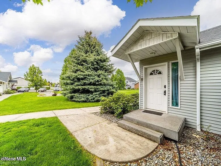 931 N Goldenrod Ct — Photo 24