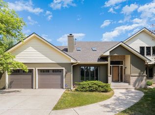 7044 Thames Rd, Woodbury, MN 55125