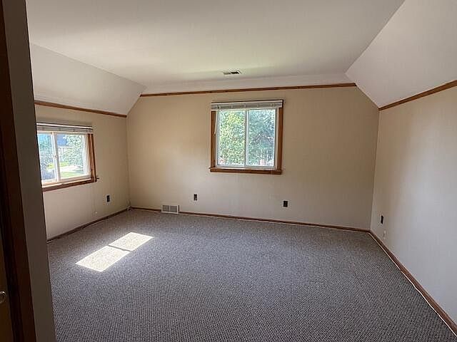 464 Elm St, photo 21