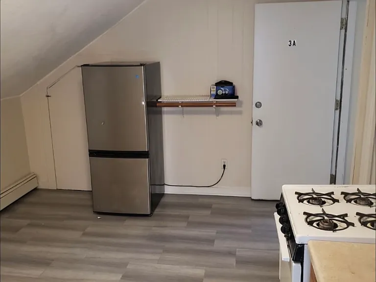 31 Bergen St #3F — Photo 3