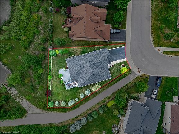 3rd image of 43 Allegra Dr