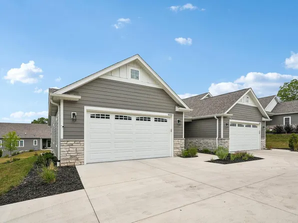 4050 S 124th STREET #201, Greenfield, WI 53228