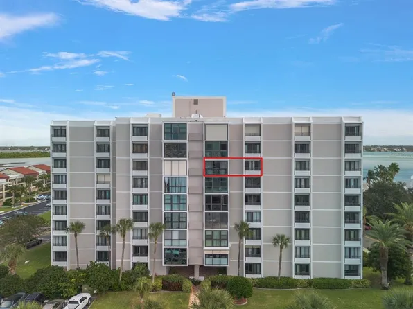 855 Bayway Blvd APT 706, Clearwater, FL 33767