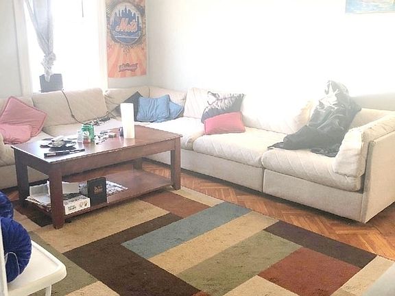 2nd image of 3172 36th St APT 3R