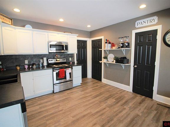 5th image of 14 Cox Ave NW