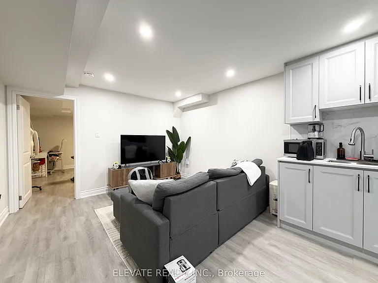 2073 The Chase #BASEMENT — Photo 3