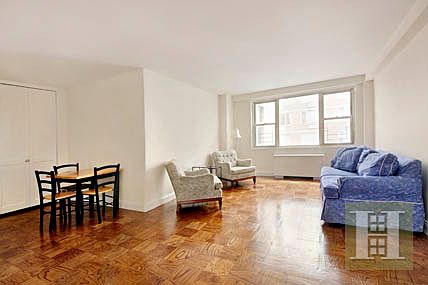 2nd image of 165 W 66th St APT 11V