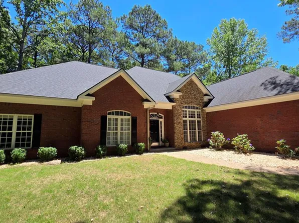 426 Northlake Dr, Cataula, GA 31804