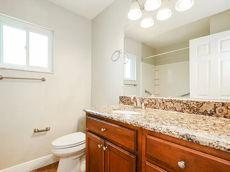 1001 Manigan Ave — Photo 12