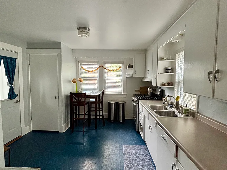 510 W Main St — Photo 10