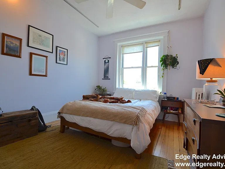 21 Royal St #7 — Photo 10