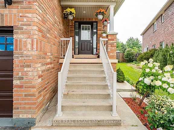 2nd image of 29 Timbertop Cres