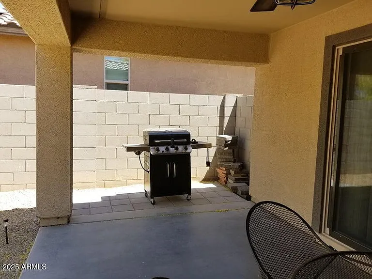 40250 W Green Ct — Photo 15
