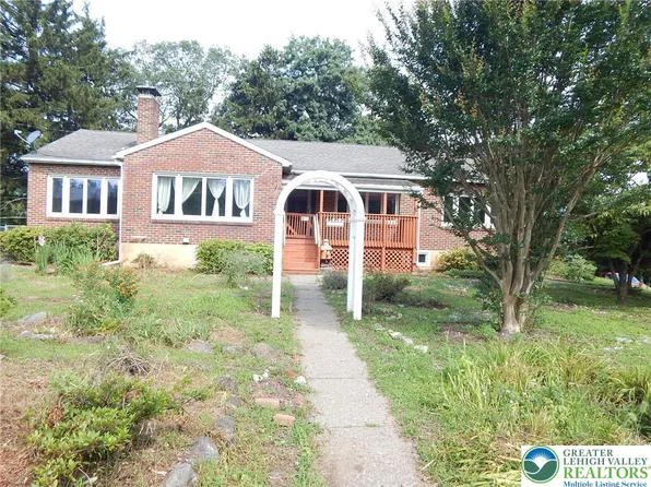 3317 Allen St, Easton, PA 18045