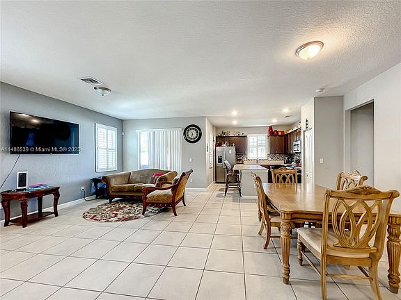 5th image of 12575 NW Toblin Ln
