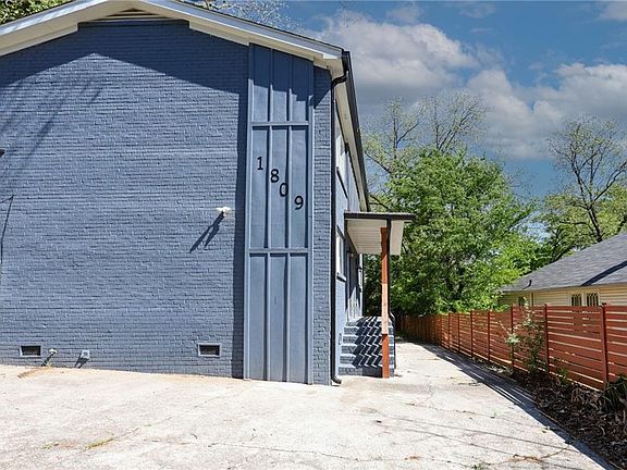 2nd image of 1809 Vesta Ave