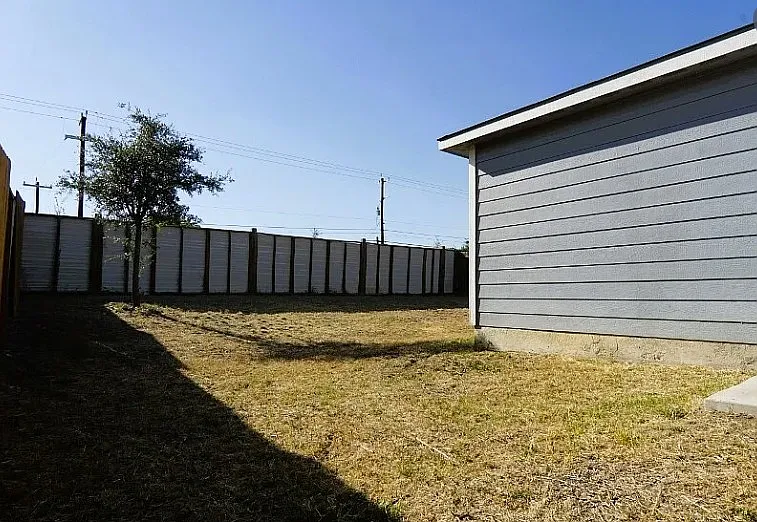 6731 Rosenthal Pass — Photo 4