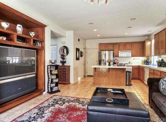 5th image of 2920 Schwendeman Ave