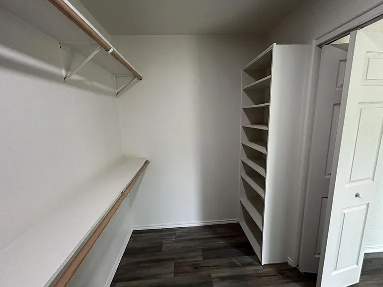 1029 N Water St — Photo 13