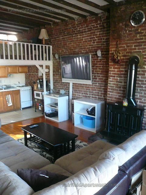 2nd image of 379 Beacon St APT 5F