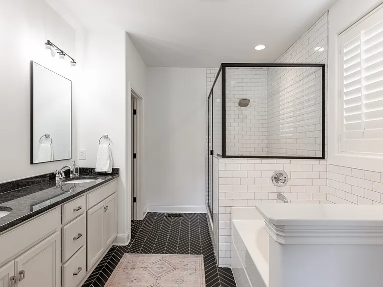 2033 Callaway Park Pl — Photo 21