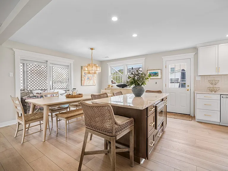 5217 Sea Spray Rd — Photo 9