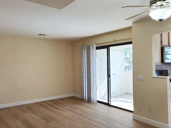 5th image of 13334 Caminito Ciera Unit 30