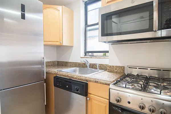 Rented by WAM Partners - William Moses Co. | media 35