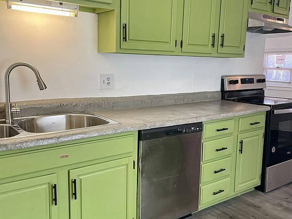 2nd image of 303 N Jackson Ave