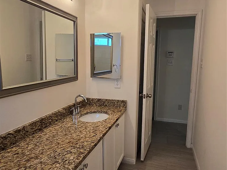 1823 Creegan Park Ct — Photo 11