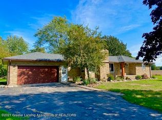 4711 S State Rd, Durand, MI 48429