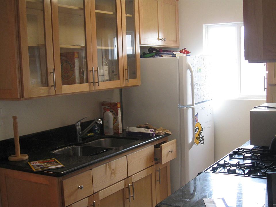 1st image of 21 Thornton Ave APT 12
