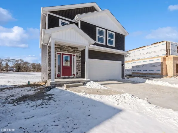 309 Hatch Lake Pkwy, Valparaiso, IN 46385