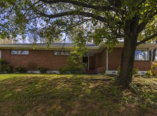 4040 Garst Mill Rd, Roanoke, VA 24018