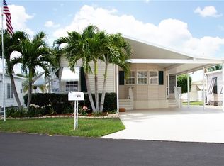 206 Trailorama Dr, North Port, FL 34287