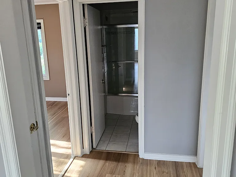 213 S Lake St #1 — Photo 2