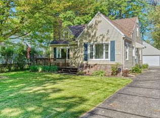 806 Webster Rd, Webster, NY 14580