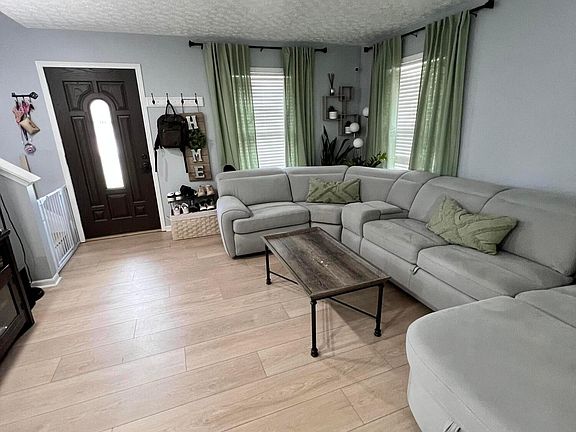 2nd image of 4533 Dungannon Dr
