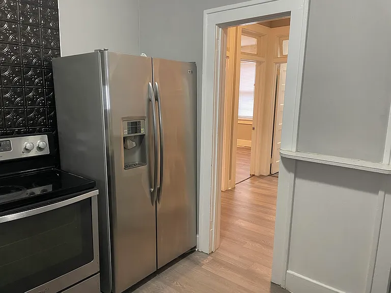 1807 McDowell St — Photo 9