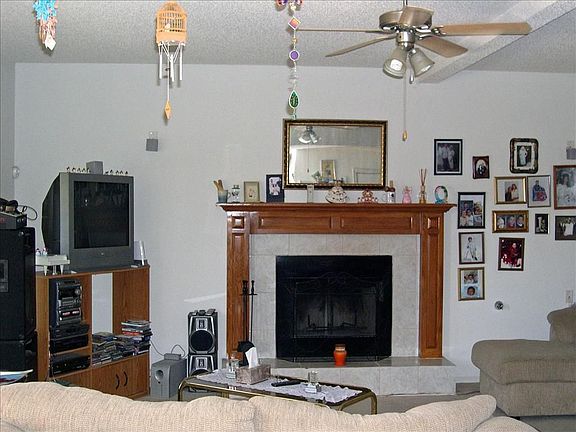 5th image of 4304 John B Oblinger Dr
