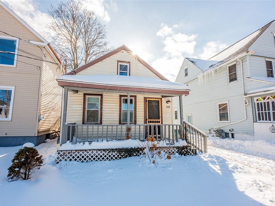 1st image of 217 Breck St