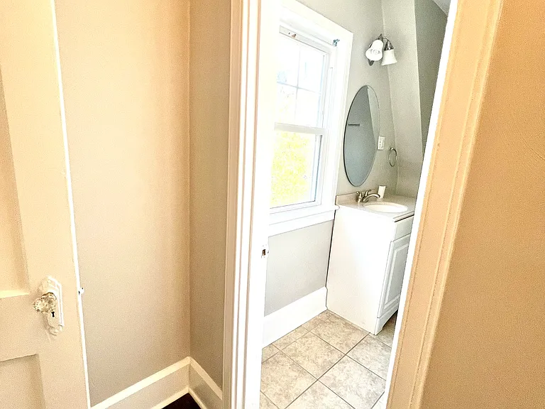 210 Pennsylvania Ave #2 — Photo 29