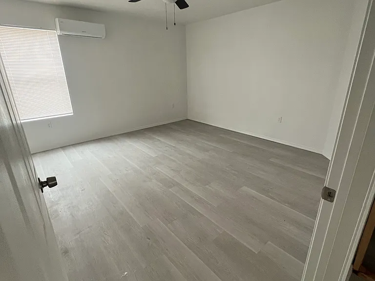 2441 Alvarado Dr NE — Photo 8