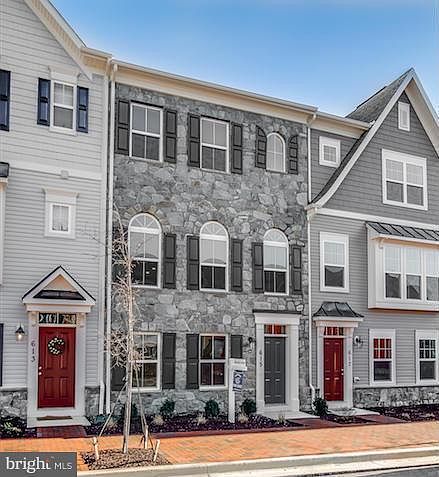 1st image of 615 S Cherry Grove Ave