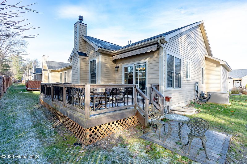 4th image of 24 Pebble Court