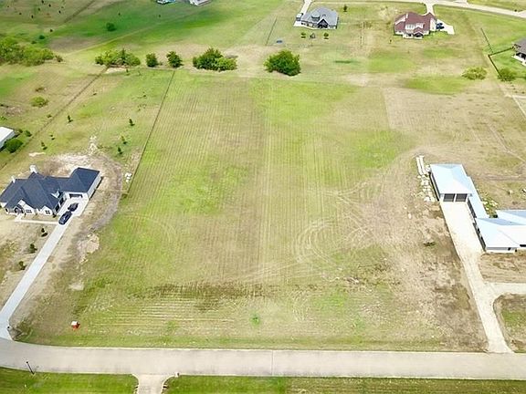 4th image of 975 High Plains Trl