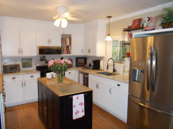 38703 Desert Greens Dr, Palm Desert, CA 92260