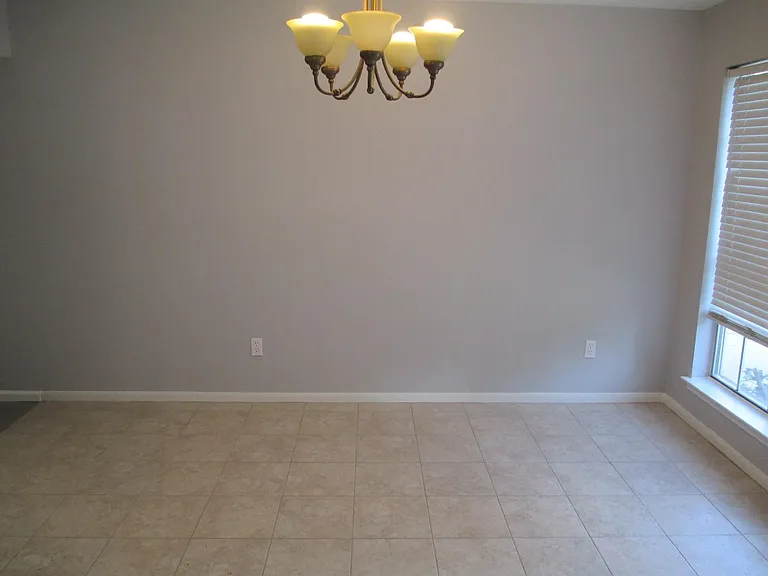 16714 Cheshire Place Dr — Photo 4